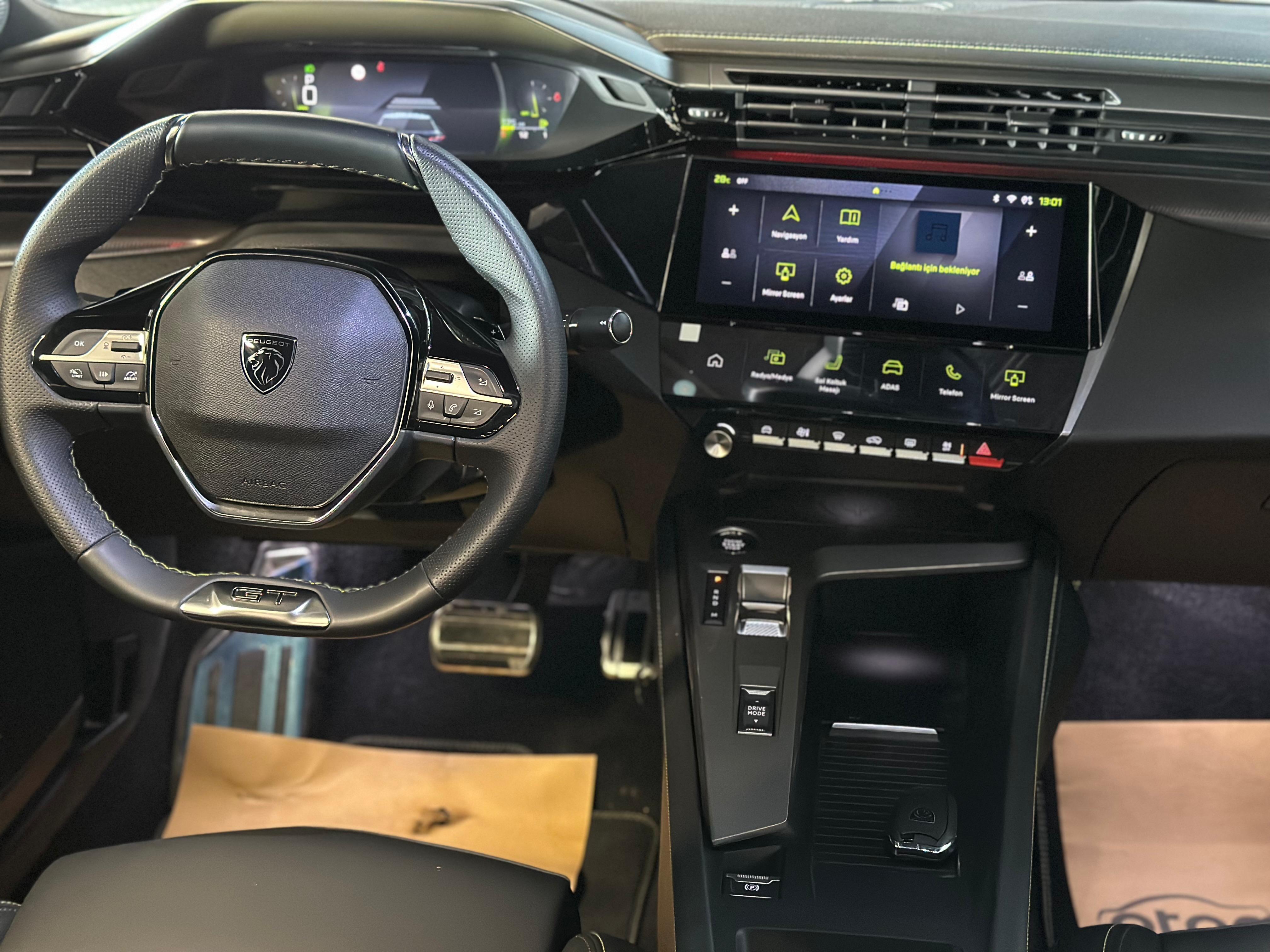 PEUGEOT 408 10